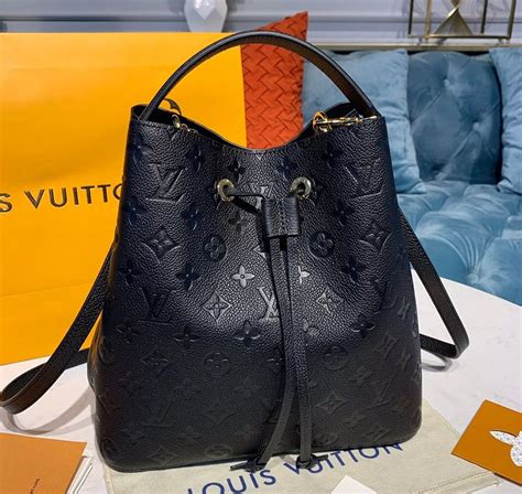 louis vuitton neonoe noir black|Louis Vuitton neonoe crossbody.